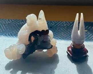 HKF287 Lavender Jade Carvings 