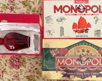 HKF017 Limited Edition Hong Kong Handover Noritake Bone Chine Vase With Two Hong Kong Monoply Board