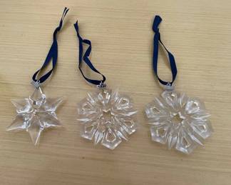 HKF342 - Swarovski Crystal Collectibles - 1999 Christmas Snowflake 