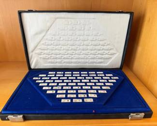 HKF294 - Franklin Mint “Gemstones of the world” Collection