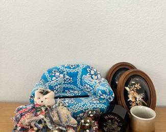 HKF113 - Home Decor Mystery Lot