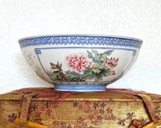 HKF325- Vintage Chinese Eggshell Porcelain Bowl With Floral Motif