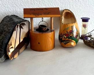 HKF205- Miscellaneous Souvenirs From Hawaii, Portugal, Netherlands, & USA