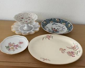 HKF125 - China & Serving Ware