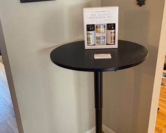 ADJUSTABLE HEIGHT PUB TABLE