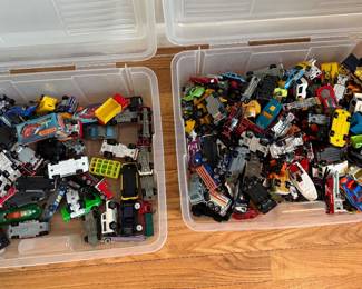 HOT WHEELS & MATCHBOX 
