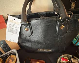 NEW MICHAEL KORS BAG