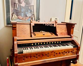 PUMP ORGAN