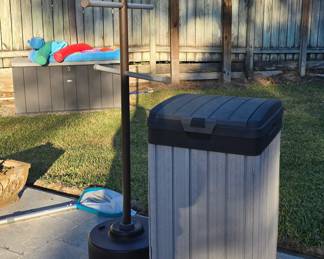 Towel Drying Rack - Trash Can