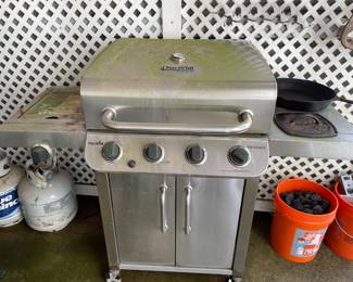 Gas grill with extra tanks