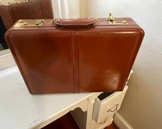 Leather brief case