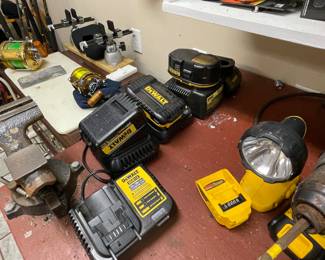 Battery Dewalt system