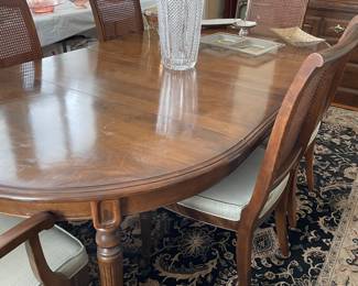 Ethan Allen dinning table with two leaves and six dinning chair , wool carpet