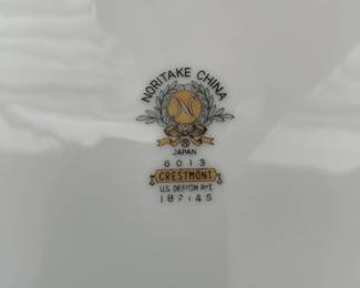 8 salad plates, 8 dinner plates Noritake