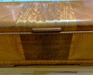 This is the Lane cedar chest. Doesn't it look good?
