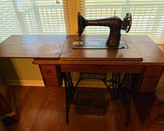 Presale Item Singer $125