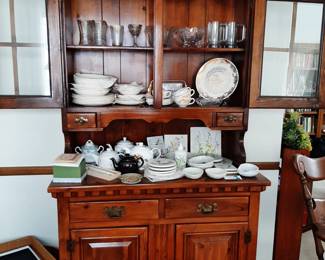 Wonderful detail on this China cabinet.