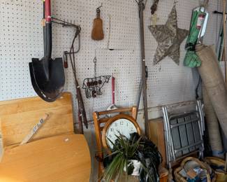 Shovels, Folding Trays