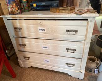 Three Drawer Dresser