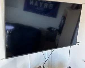 Samsung 43 Inch 4K UHD Smart TV UN43DU7200 2024 Model LED HDR