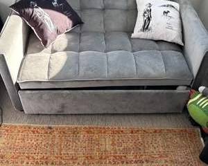 Modern Gray Upholstered Daybed Sofa with Pull Out Trundle Guest Bed Tufted Cushion Design