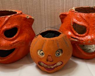 Vintage paper mache Halloween jack-o'-lanterns