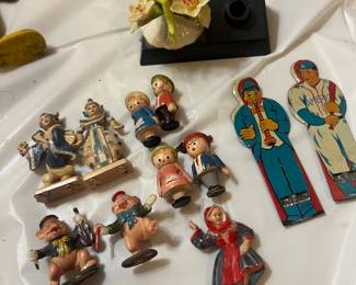small figurines