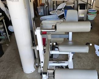 Fulfill your New Year's resolutions with this workout equipment