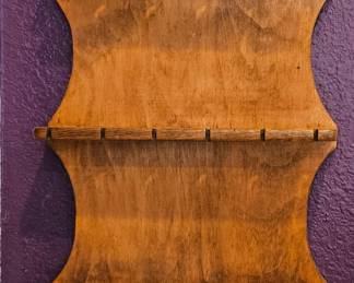 Decorative spoon holder