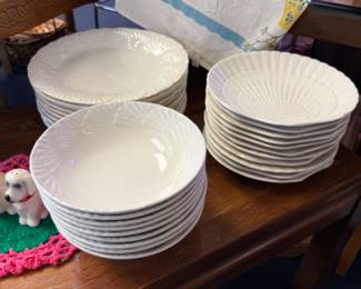 Ocean Jewel white Mikasa dishware