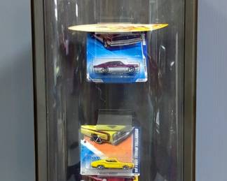 Hallmark Spinning Display Rack With Collection Of Hot Wheels Dicast Cars