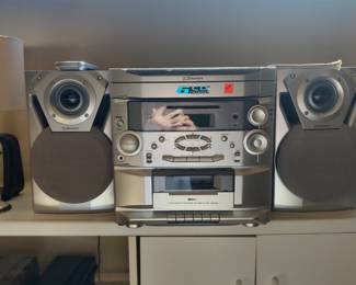 Portable Emerson stereo with 6 CD changer and cassette player