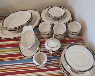 Beautiful set of dishes from the Lenox Presidential Collection.  Pattern is Hancock.  Service for 6 plus serving pieces.