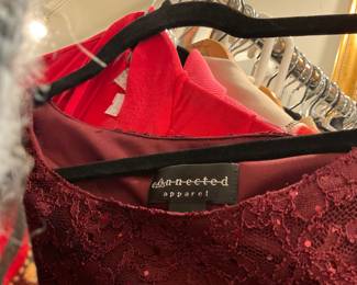 Connected Apparel - Sz. M