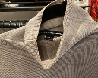 Light Ellen Tracy pullover sweater - Sz. S