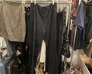 Floral embroidered dress pants (made in Italy) - Sz. M