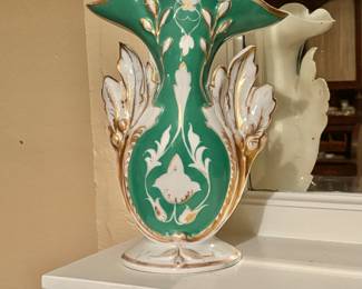 Vieux Paris Vase