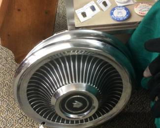 Hub Cap Man Cave Decora