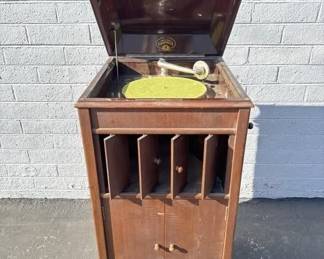 Record player cabnet