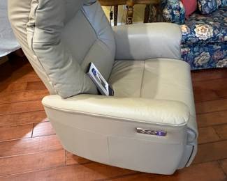 Stressless Rocker Recliner