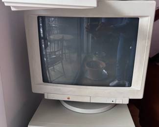 Early Apple Macintosh desktop computer - still works