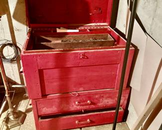 Large tool trunk