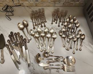 WESTMORLAND STERLING SILVER FLATWARE SET