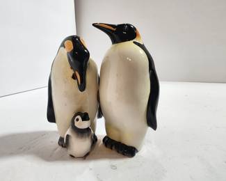 SALT AND PEPPER WITH MAGNATE