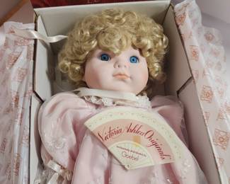 GOEBEL DYNASTY DOLL