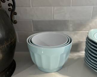 vintage mixing bowls