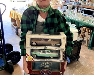 If you found this picture.  You get 15% off your entire purchase!   You must show this picture to receive the discount.  Friday and Saturday .. Onsite only !  