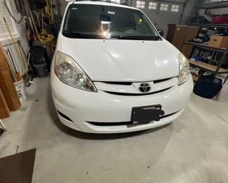 2008 Toyota Sienna, 125k miles