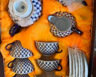 St, Petersburg Fine China