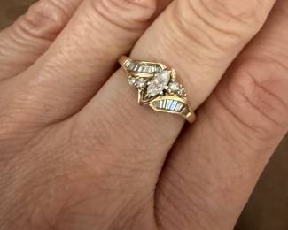 10k 1/2 ctw diamonds 